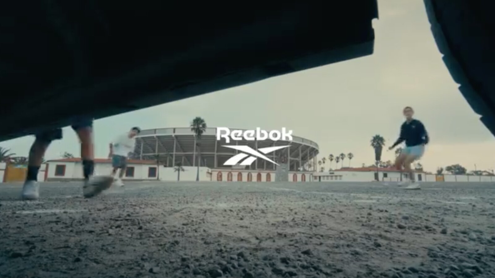 Reebok México and Xolos football campaign still